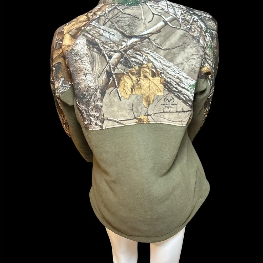 Game Winner Women's Camouflage Jacket - Picture 8 of 9